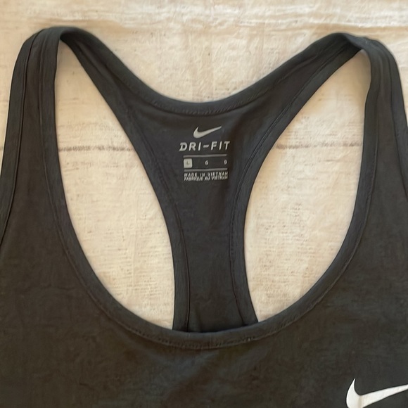 NWT Nike Tank Top - Picture 2 of 6